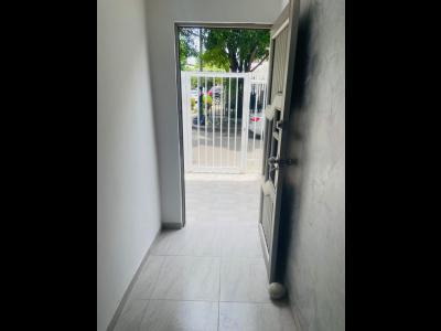 Apartamentos Arriendos  Alameda la victoria
